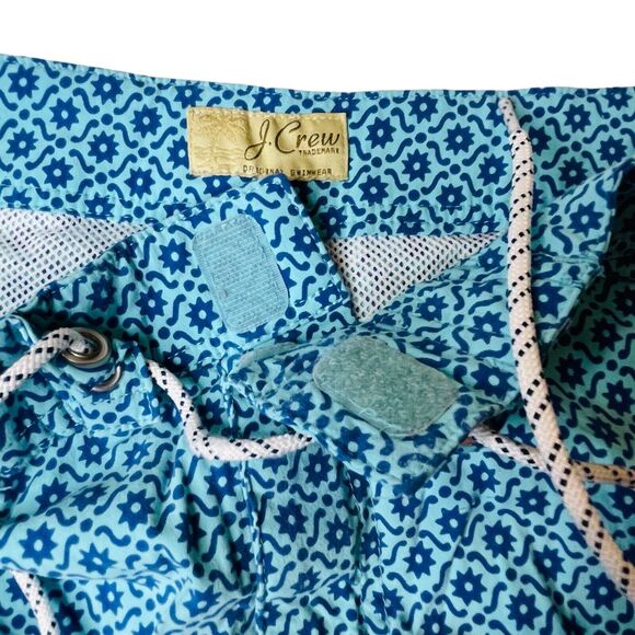 J Crew Mens Sz‎ 30 SWIM TRUNKS Board Swimming Lined Shorts Blue Abstract Design - Picture 7 of 7